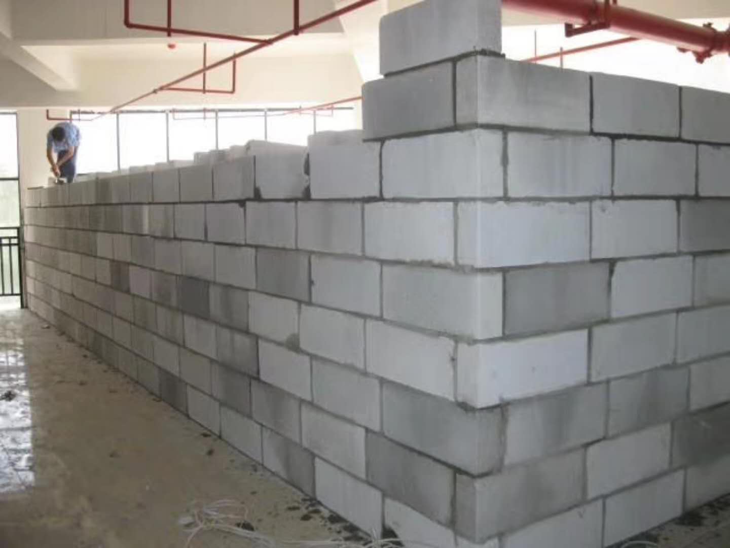 孝义蒸压加气混凝土砌块承重墙静力和抗震性能的研究